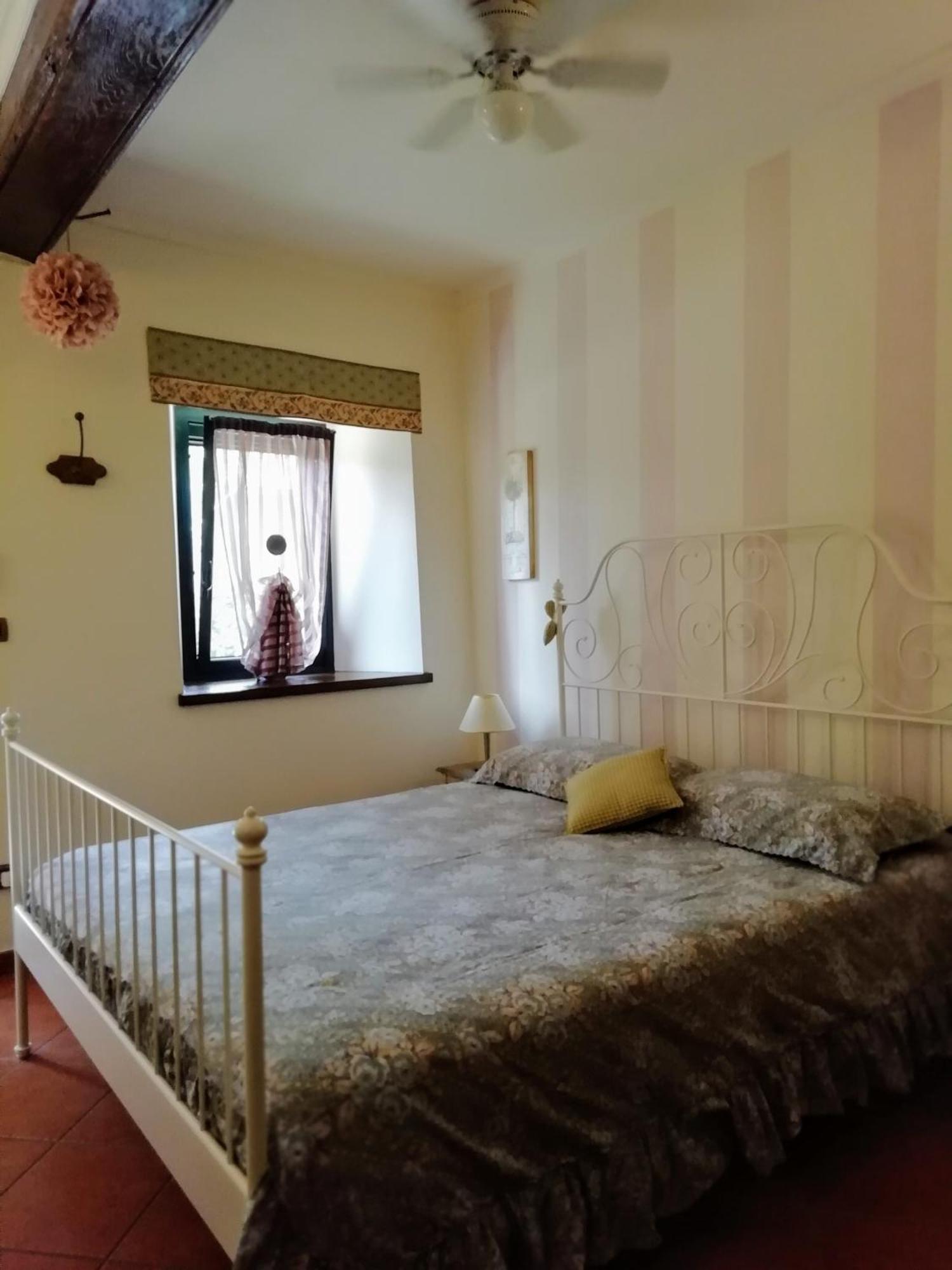 Bed&Breakfast La Siepe Pinerolo Rum bild